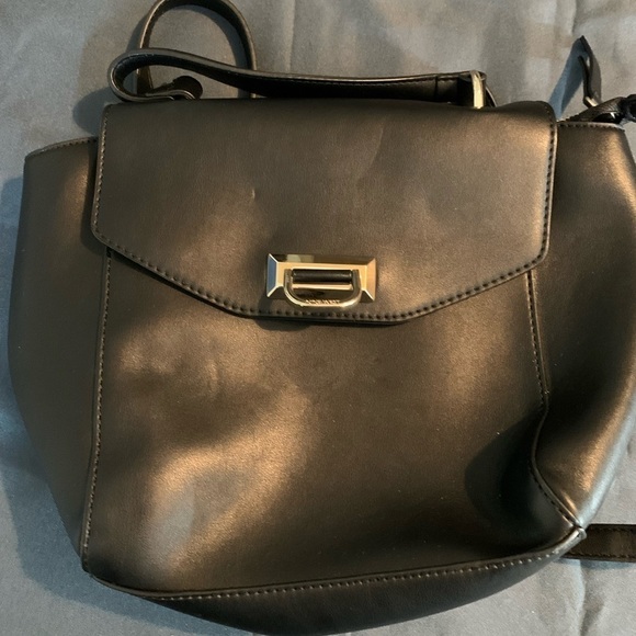 Handbags - 𝅺nine West convertible backpack NWT